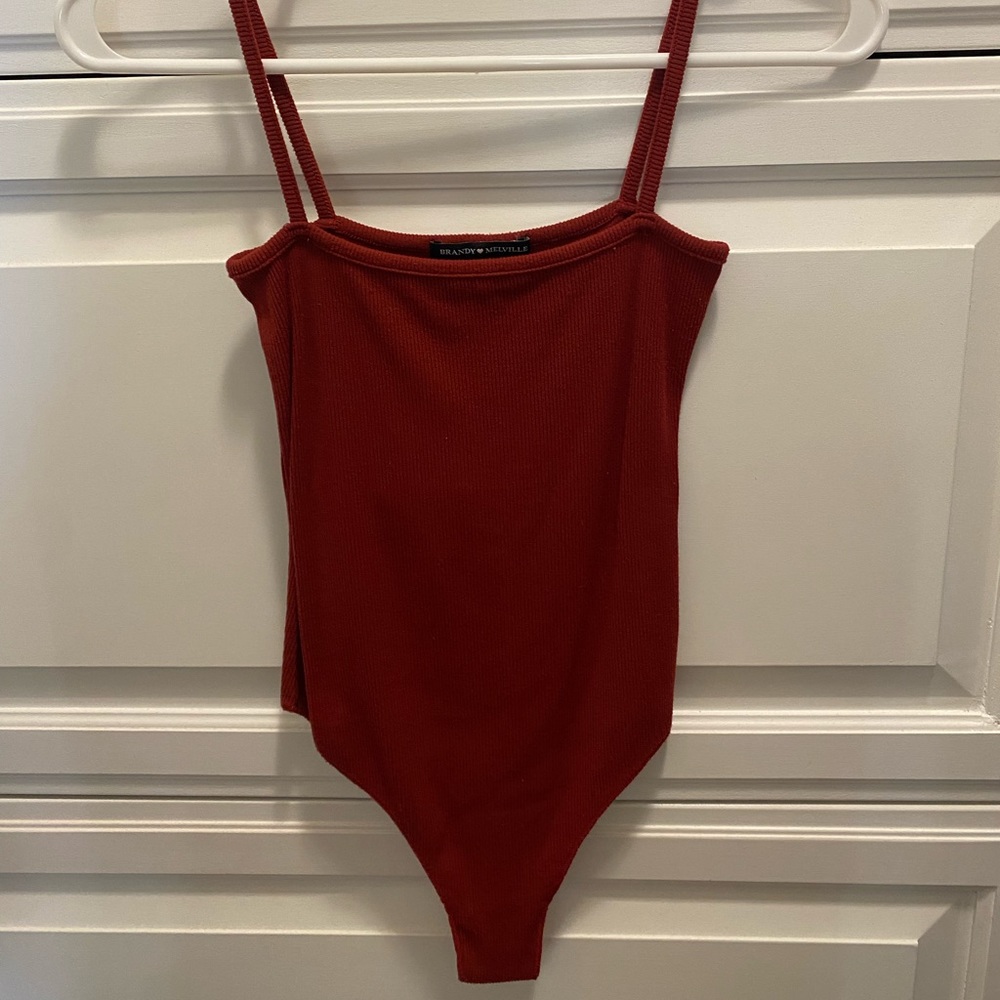 RED BRANDY MELVILLE BODYSUIT